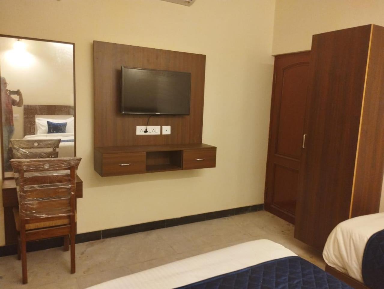 A.R Residency Hotel Chennai Exterior photo