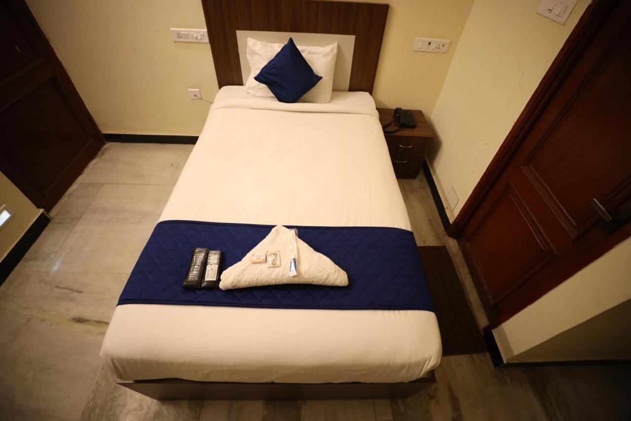 A.R Residency Hotel Chennai Exterior photo